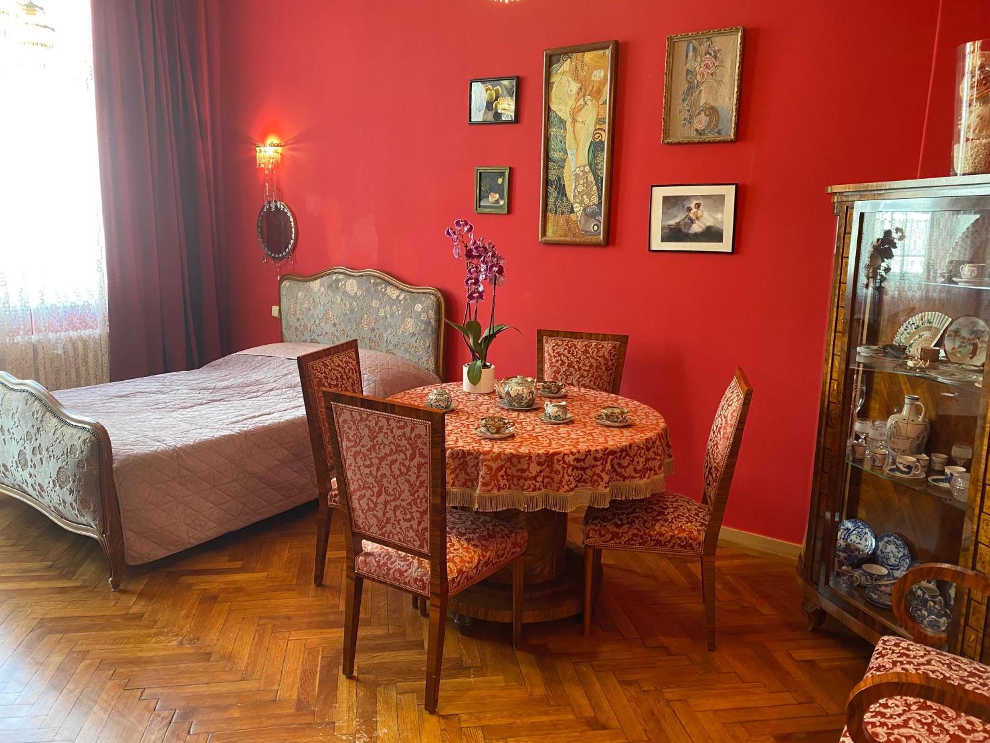 Retro Big Apartment With Two Balconies And Lift Karlovy Vary Exteriér fotografie